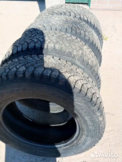 Nokian Tyres Nordman SUV 215/70 R16 100T