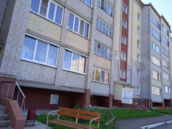 2-к. квартира, 54 м², 4/6 эт.