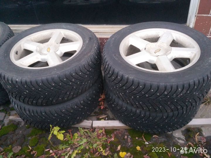 Колёса R20 Chevrolet Tahoe Hakkapeliitta 8 SUV