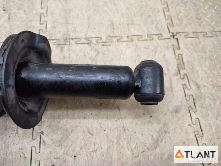 Стойка задняя правая subaru impreza