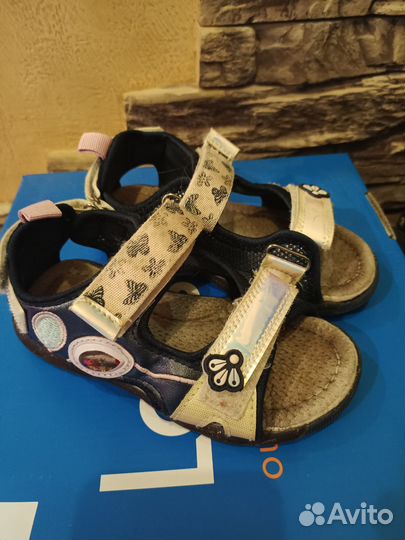 Сандалии для девочки
