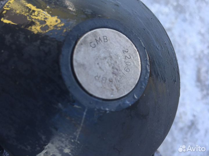 Помпа Mitsubishi Pajero Sport 1 6G72