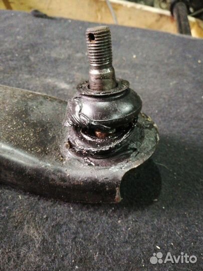 Рычаг передний передний правый Suzuki Grand Vitara