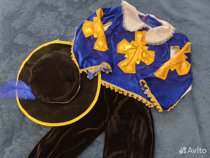 Костюм для мальчика мушкетер 110