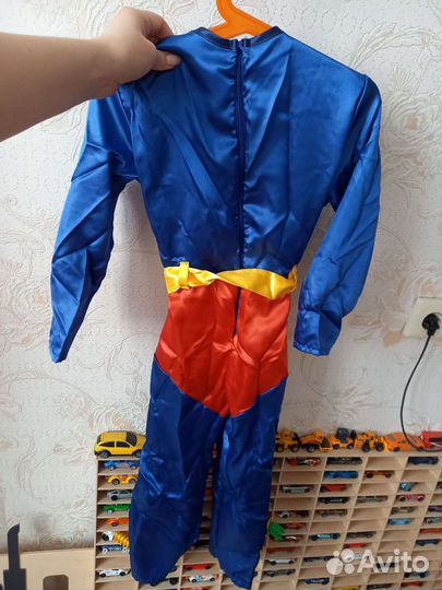 Костюм супермена