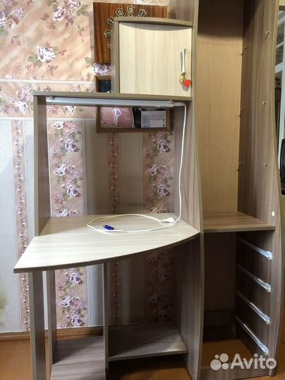 Компьютерный стол