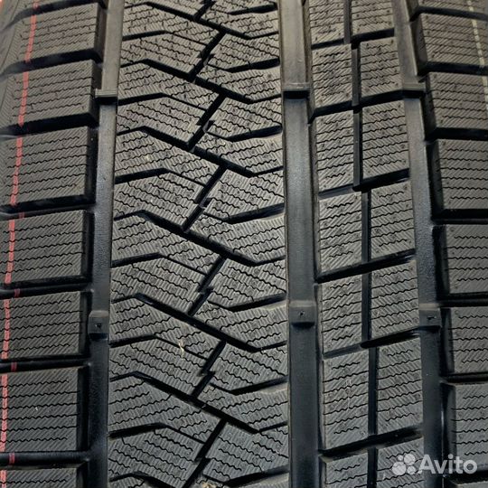 Triangle PL02 285/45 R19 111V