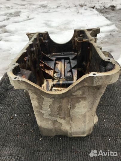 Поддон Honda Fit
