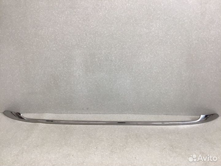 Молдинг заднего бампера центральный Renault Kaptur