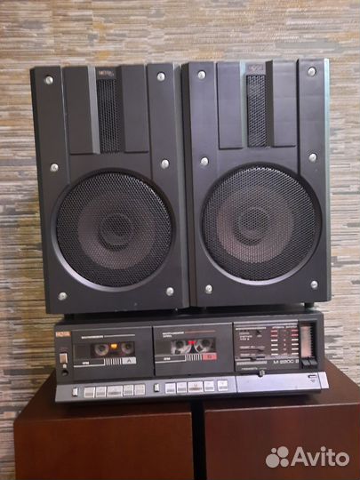 Кассетный магнитофон М-220-С-2 И две колонки