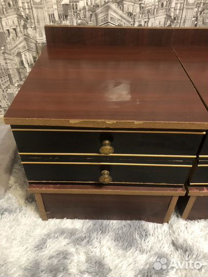 Тумба прикроватная