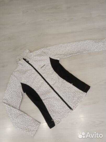 Куртка женская водонепроницаемая 40-42р