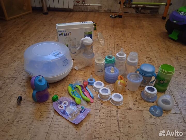 Стерилизатор, молокоотсос, бутылочки