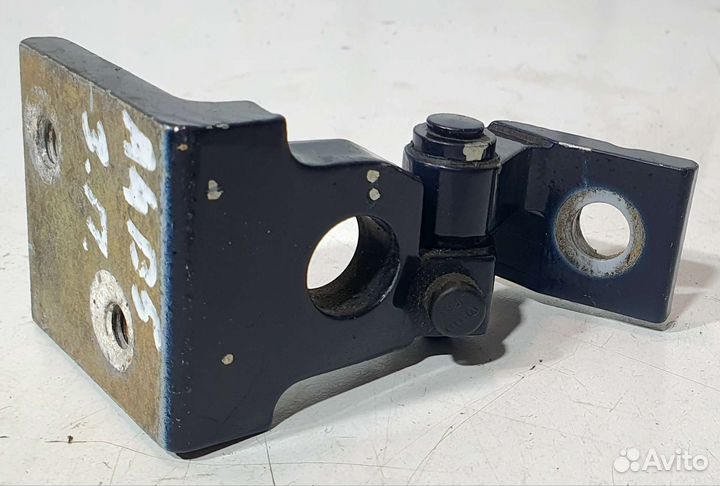 Петля двери задней правой верхняя Audi A4 B5