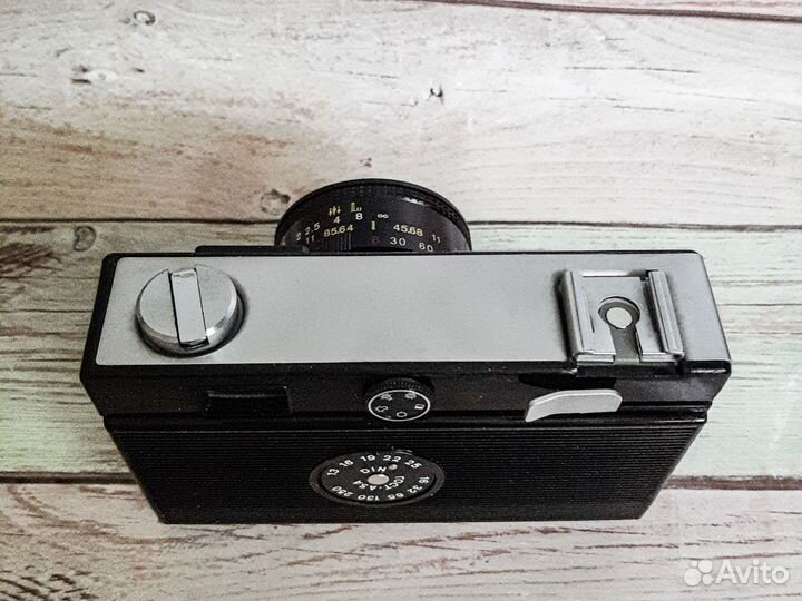 Пленочный фотоаппарат 