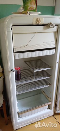 Раритет. Холодильник ЗИЛ