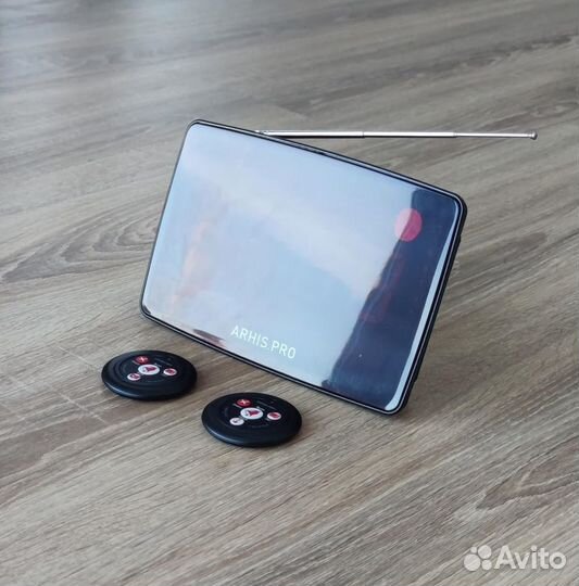 Табло вызова официанта-калянщика и кнопка вызова