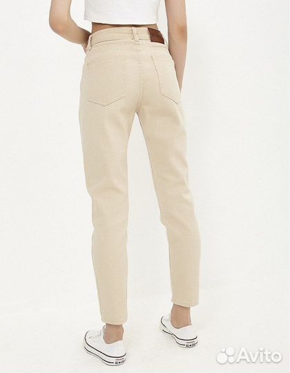 Бежевые джинсы Pull&Bear