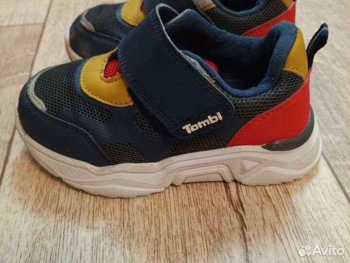 Кроссовки детские на мальчика