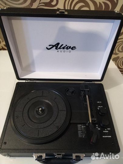 Виниловый проигрыватель Alive Audio glam