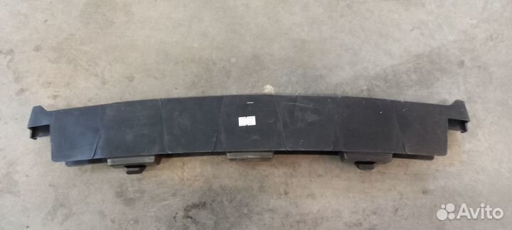 Направляющая переднего бампера Renault Megane 3