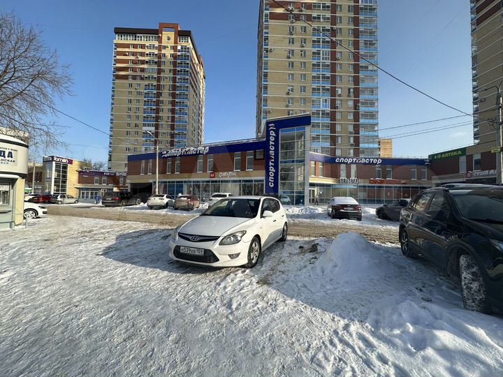 Габ Спортмастер, 2150 м²
