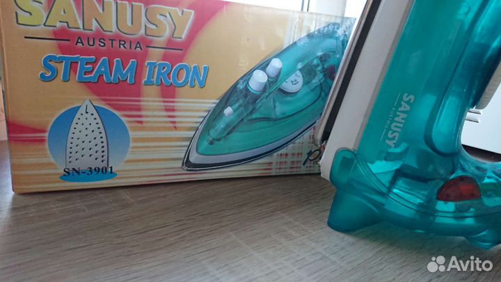 Утюг Sanusy