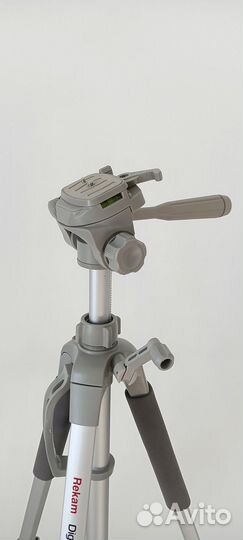 Штатив для фотоаппарата