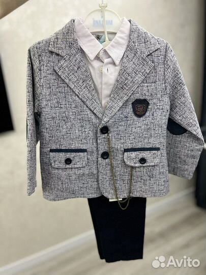 Костюм тройка на мальчика 92