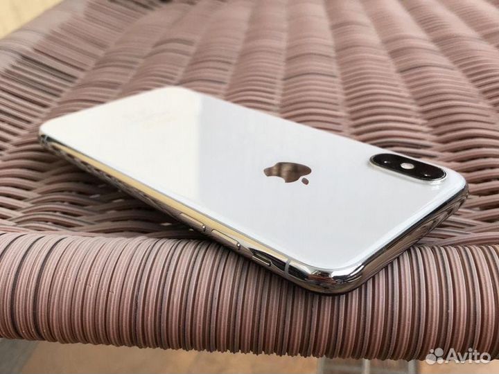 iPhone X, 64 ГБ