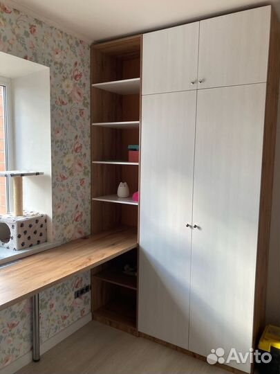 Рабочая зона у окна IKEA