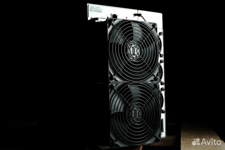 Асик Antminer L7 9300