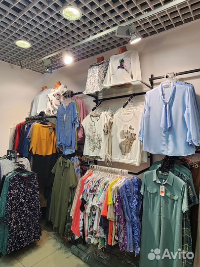 Продам готовый бизнес магазин женской одежды