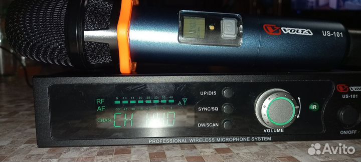 Радиомикрофон вокальный профф. 