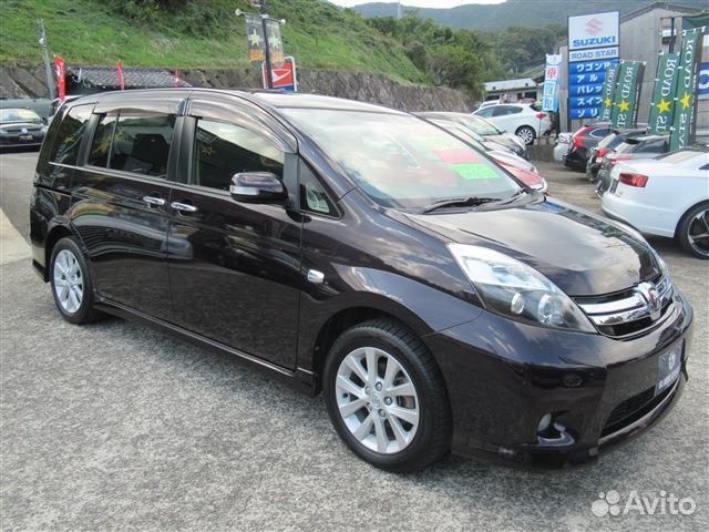 Toyota Isis 1.8 CVT, 2014, 54 000 км