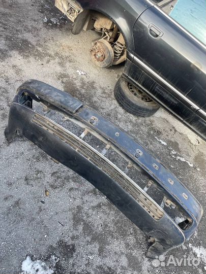 Передний бампер ауди 100 С4 (дефект)