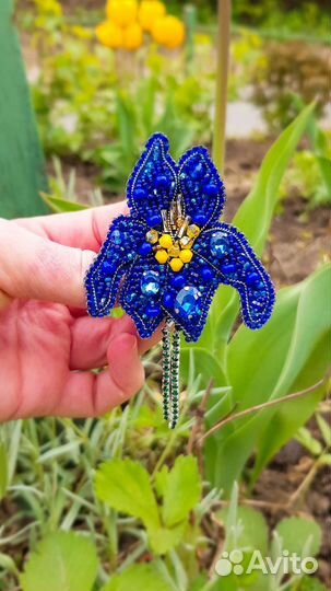Брошь ручной работы