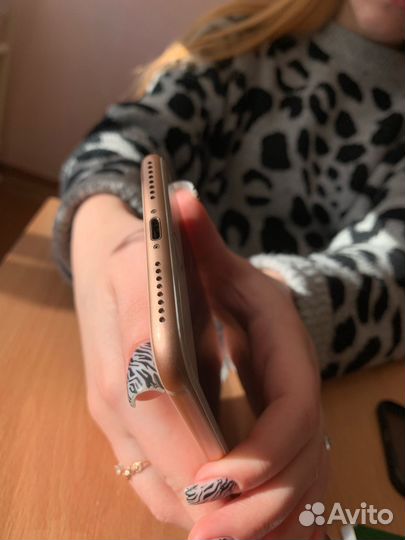 iPhone 8 Plus, 64 ГБ