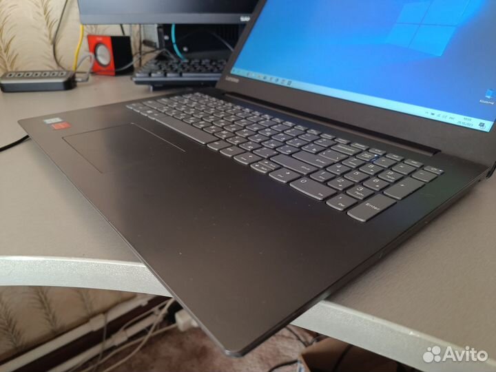 Lenovo: 15.6 Fhd, i5-7200, R530, 12ddr4, Ssd+1tb