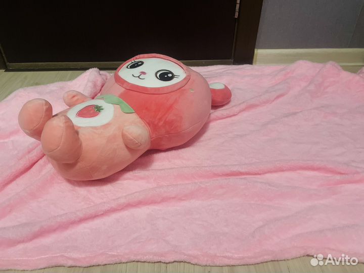 Мягкая игрушка зайчик с пледом