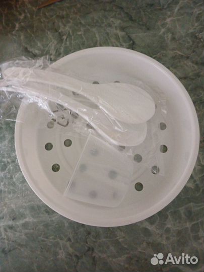 Продаю мультиварку Redmond RMC-M12