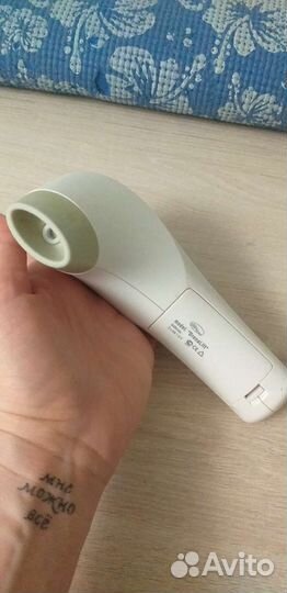 Вакуумный массажёр для лица