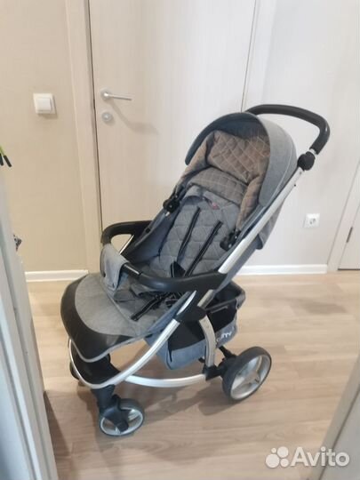 Коляска прогулочная
