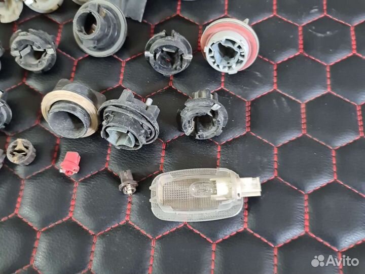 Патрон лампочки mercedes-benz