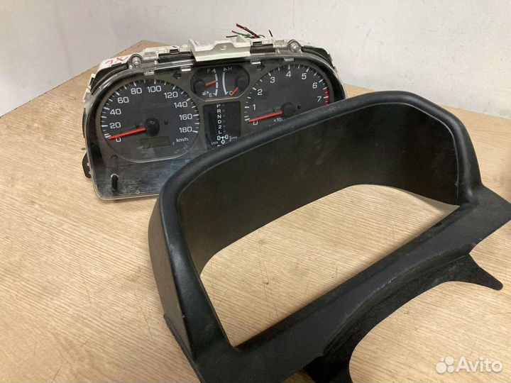 Комбинация приборов pajero io