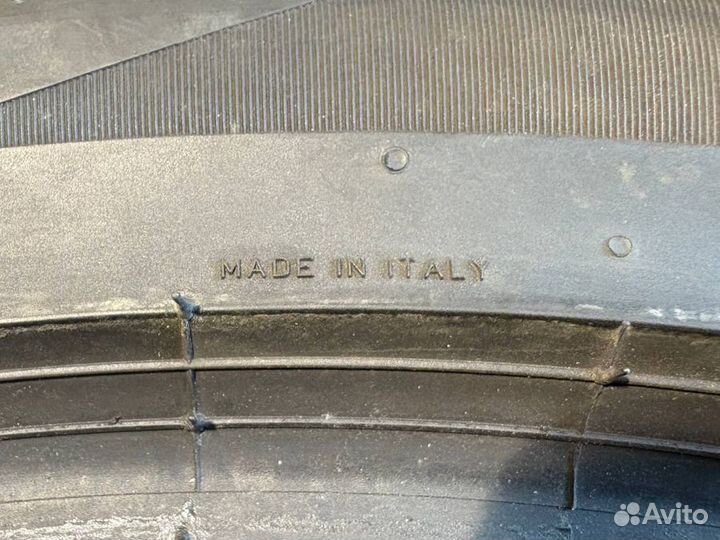 Pirelli Scorpion All Season SF2 235/45 R20