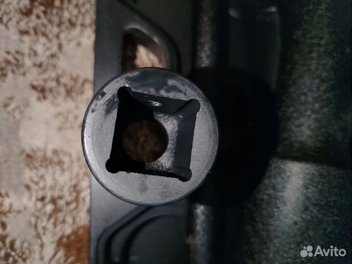 Головка ударная 33