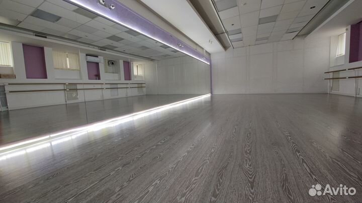 Зал для танцев, йоги, фитнеса