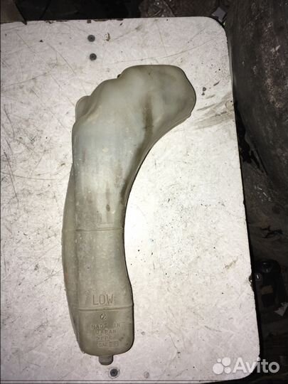 Расширительный бачок Subaru Legacy B11