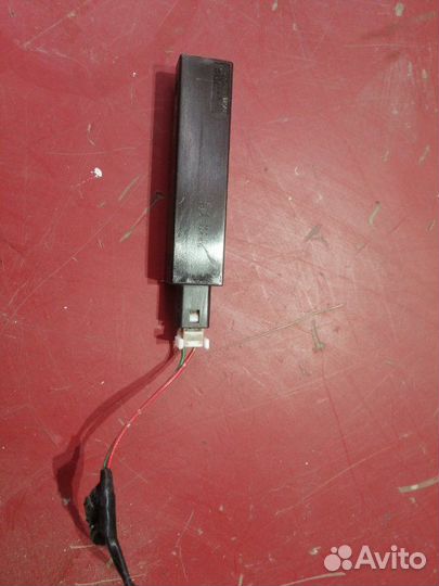 Антенна бесключевого доступа Toyota Corolla E150